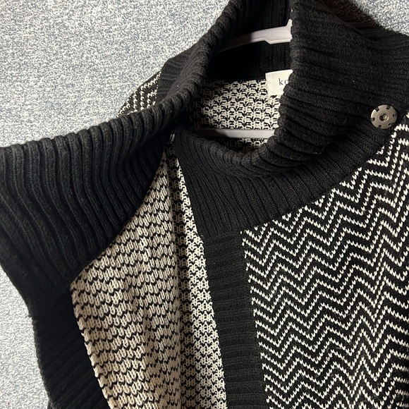 Korye long snap neck sweater with pockets, Size L - Picture 4 of 5